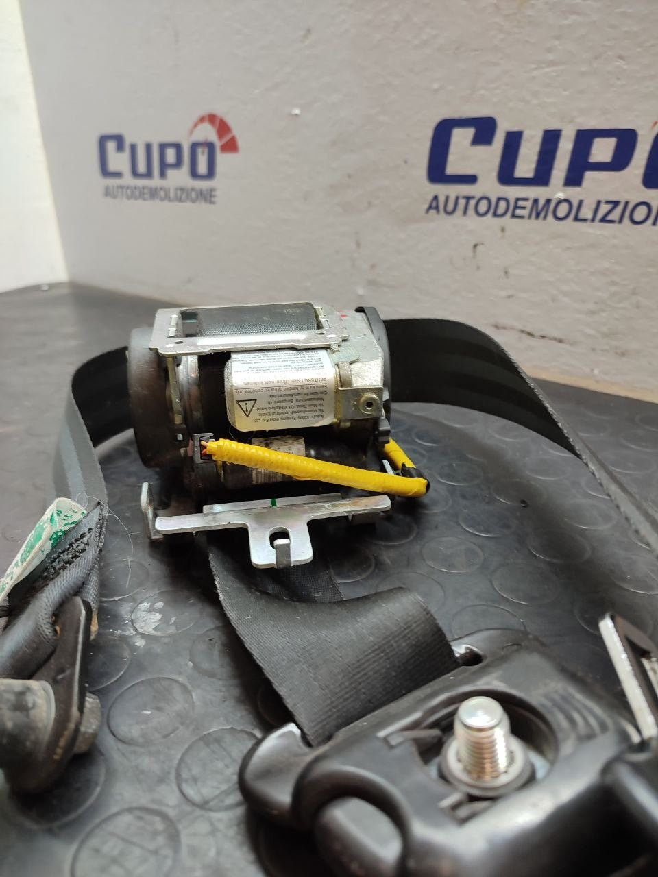 Cintura di sicurezza anteriore destra + pretensionatore HYUNDAI i10 mk1 1.1 (2010) b cod: 615260300b - F&P CRASH SRLS - Ricambi Usati