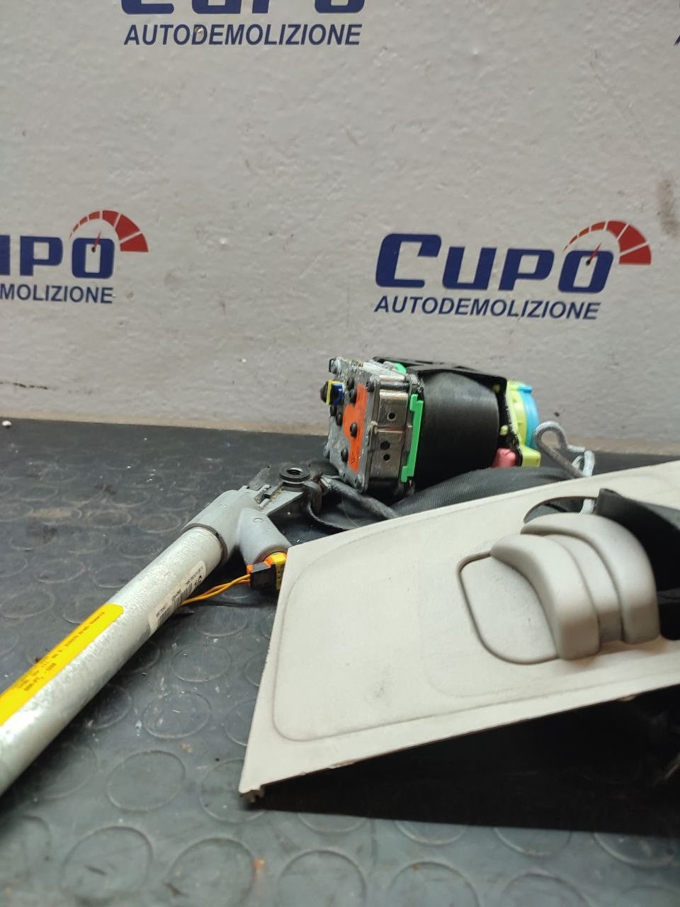 Cintura di sicurezza Anteriore sinistra CITROEN C4 PICASSO 1.6 HDi cod: 9654964477 - F&P CRASH SRLS - Ricambi Usati