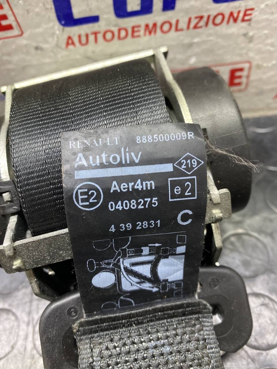 Cintura di sicurezza posteriore centrale Renault scenic III cod:888500009R - F&P CRASH SRLS - Ricambi Usati