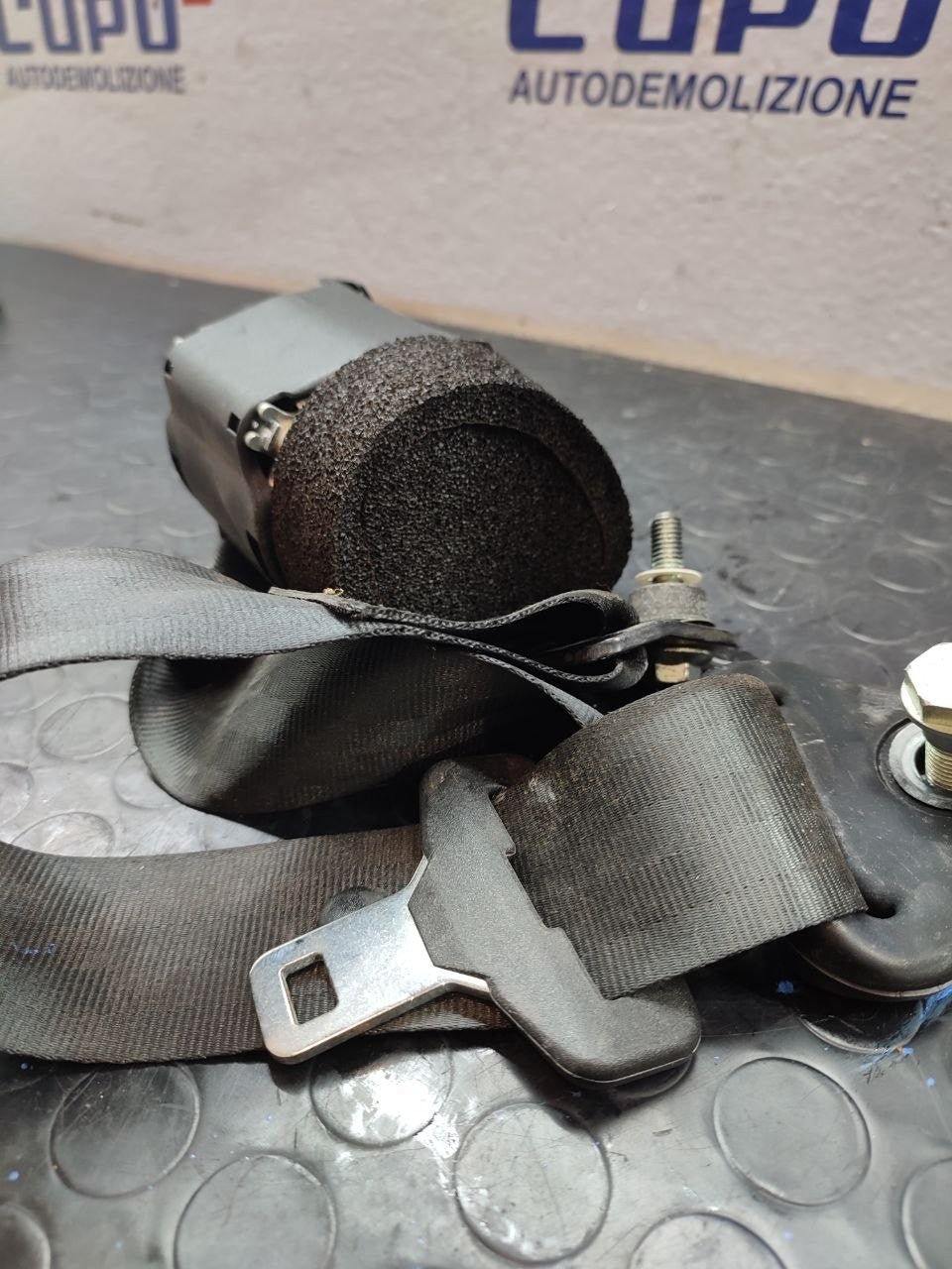 Cintura Di Sicurezza posteriore destra FIAT 500 (2016) cod: 07354925760 - F&P CRASH SRLS - Ricambi Usati