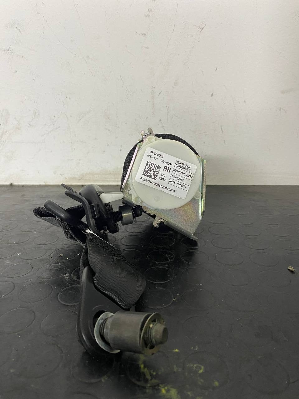 Cintura di sicurezza posteriore destra Jeep Renegade (2017) cod:07356374420 - F&P CRASH SRLS - Ricambi Usati