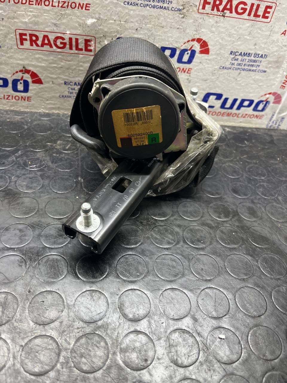 Cintura di sicurezza posteriore destra Opel Zafira (2008) cod: 6025922400b - F&P CRASH SRLS - Ricambi Usati