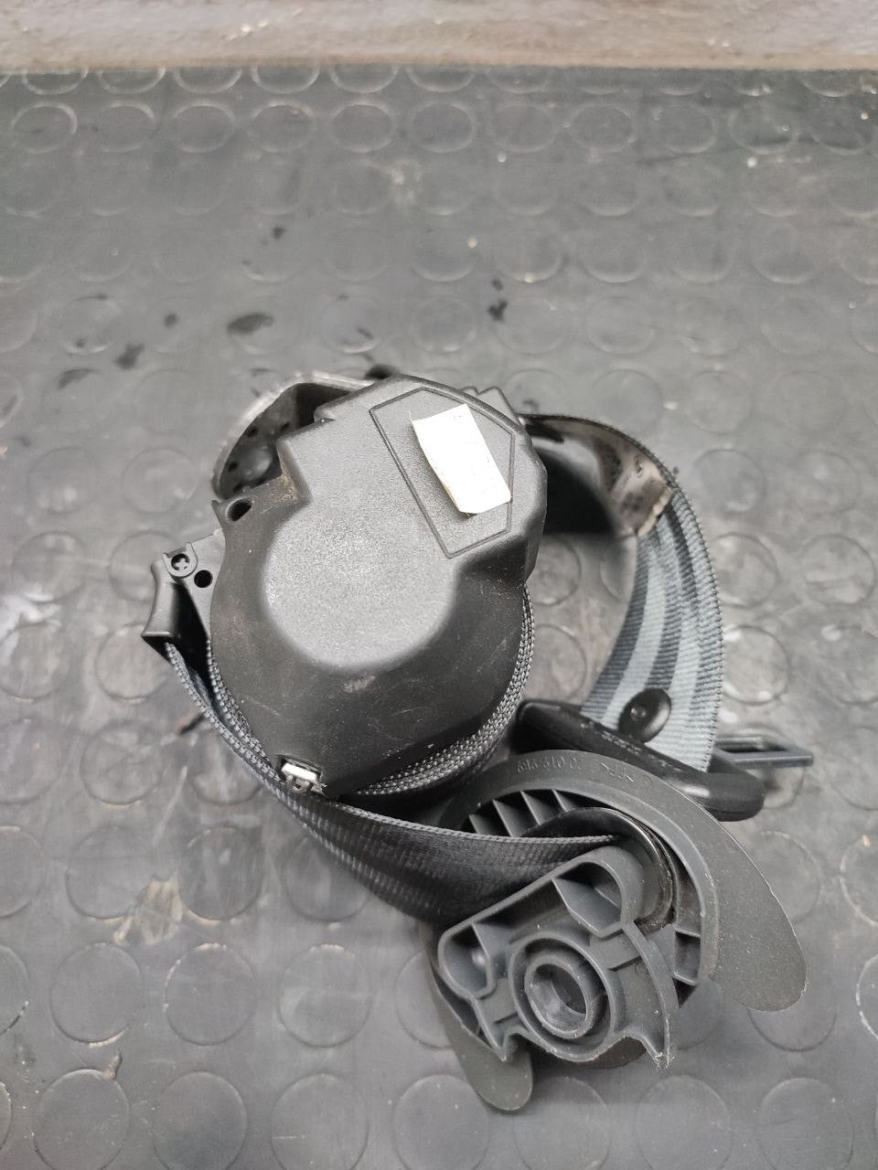 Cintura Di Sicurezza Posteriore Destra Volkswagen Polo V (6R) (2013) Cod:6R0857806A - F&P CRASH SRLS - Ricambi Usati