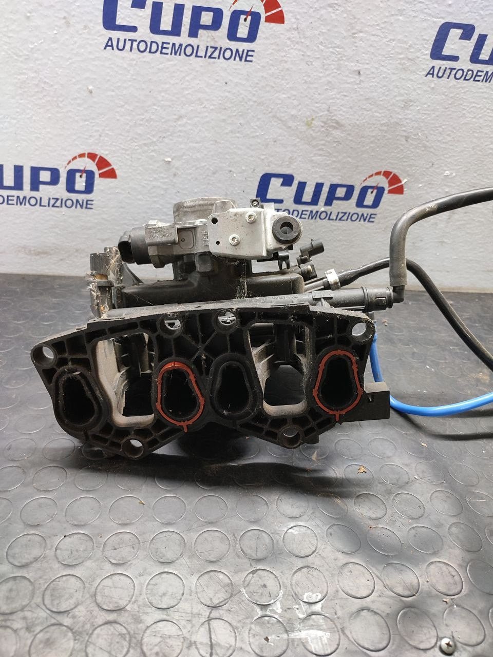 Collettore aspirazione FIAT PUNTO 1.2 - F&P CRASH SRLS - Ricambi Usati