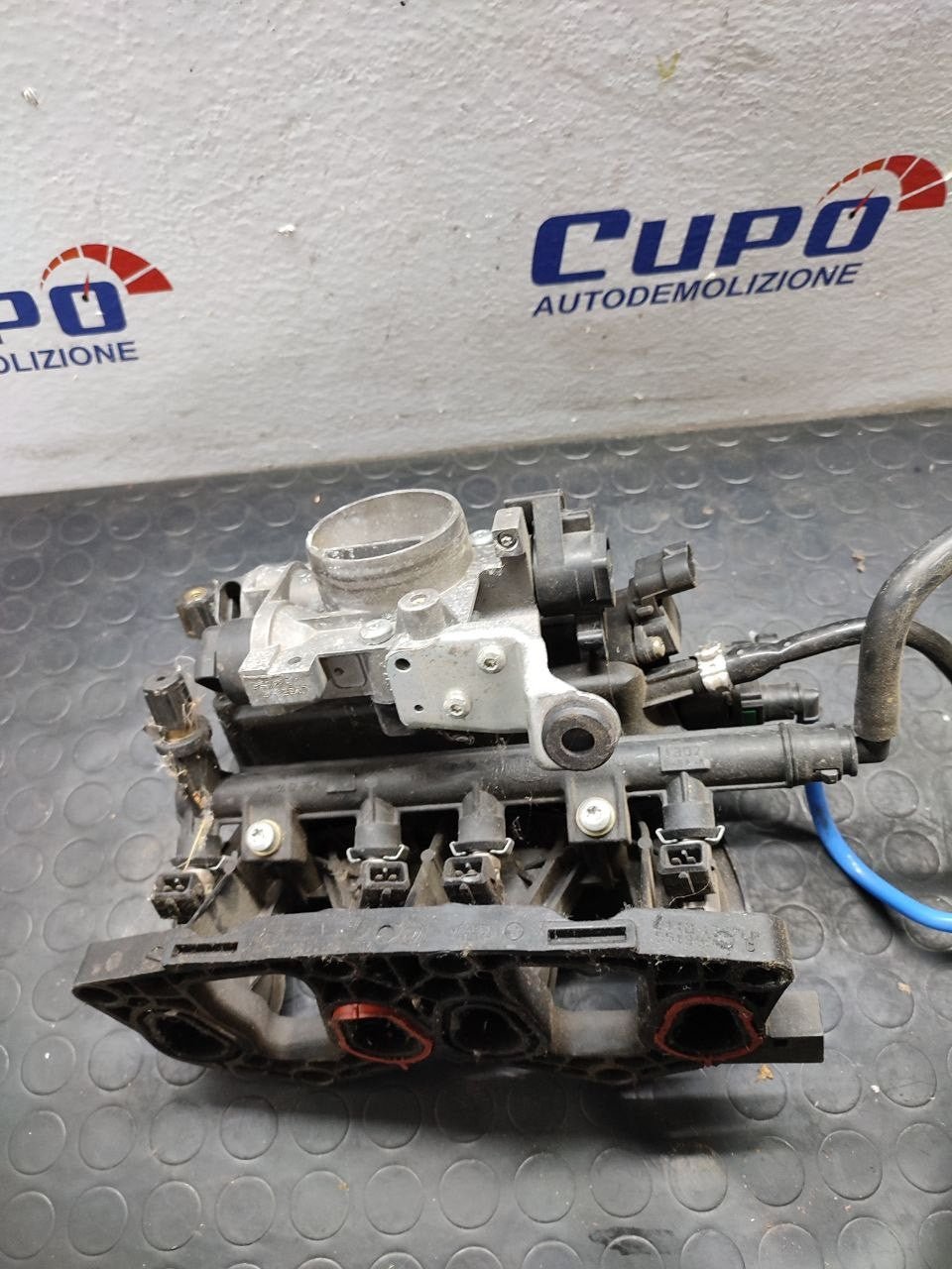 Collettore aspirazione FIAT PUNTO 1.2 - F&P CRASH SRLS - Ricambi Usati