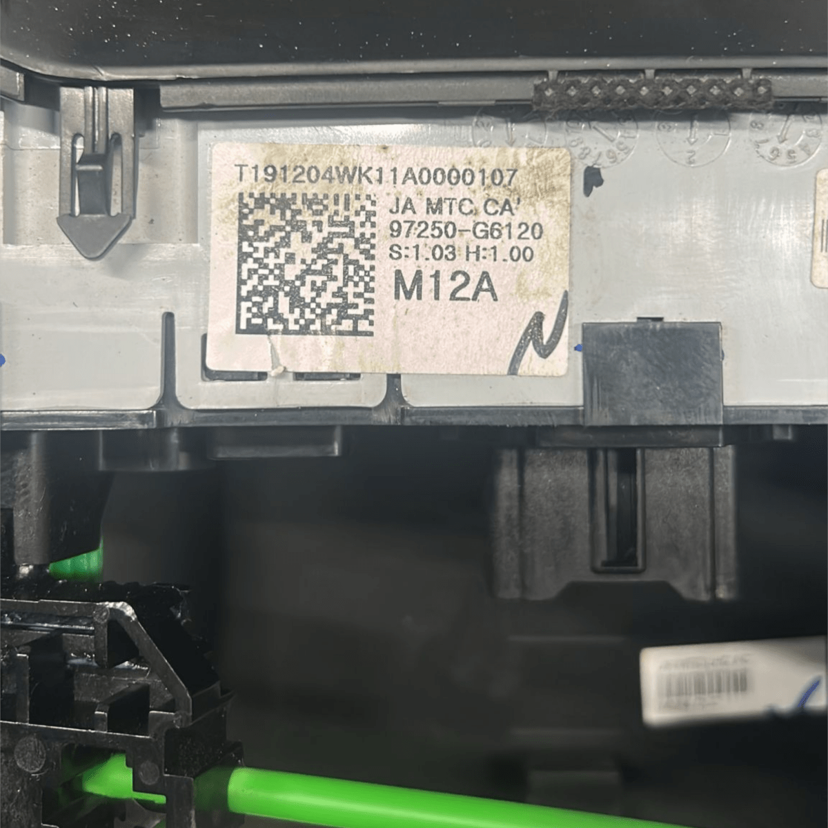 Comandi clima kia picanto cod:97250 - G6120 (2017 >) - F&P CRASH SRL - Ricambi Usati