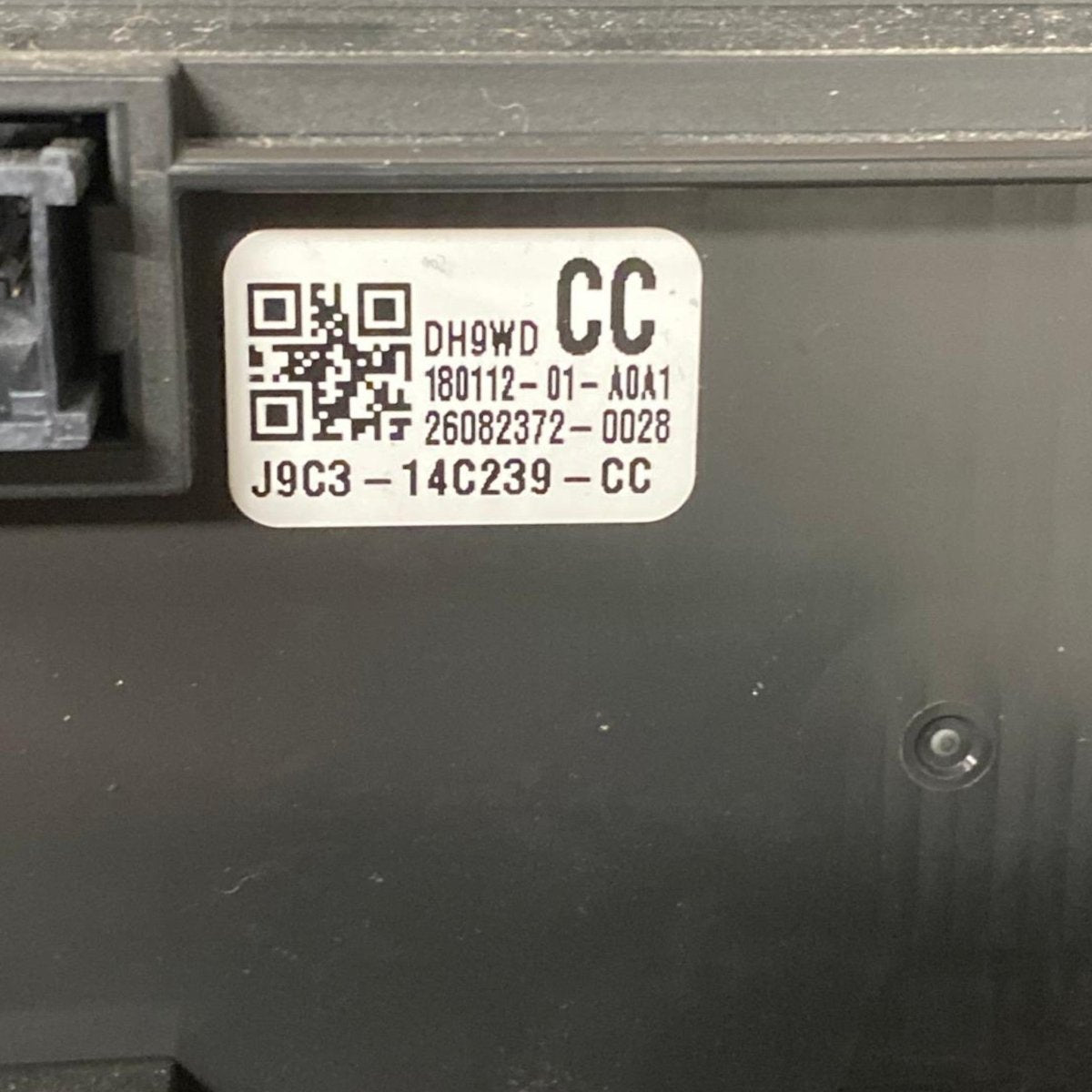 Comandi Clima + pulsantiera Jaguar E - Pace X540 2.0 Diesel (2017 - ) Cod: j9C3 - 14C239 - CC - F&P CRASH SRLS - Ricambi Usati