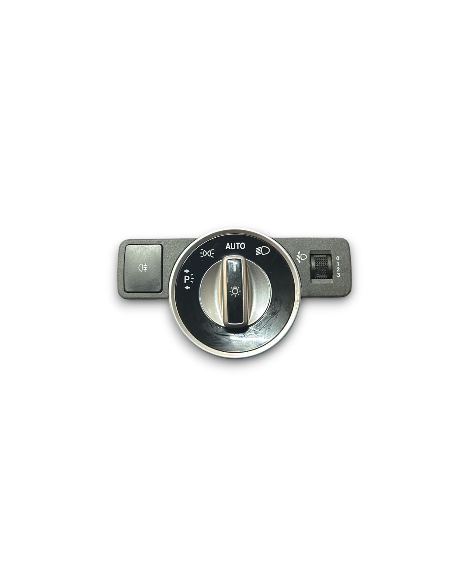 Mercedes Benz A-Class (W176) Light Commands (2012 > 2018) - F&P CRASH SRLS - Used Parts