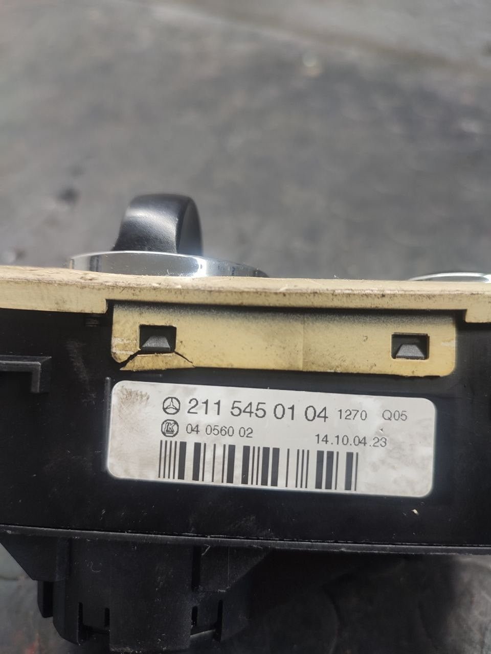 Comando interruttore luci Mercedes classe E ( w211 ) cod 2115450104 - F&P CRASH SRLS - Ricambi Usati