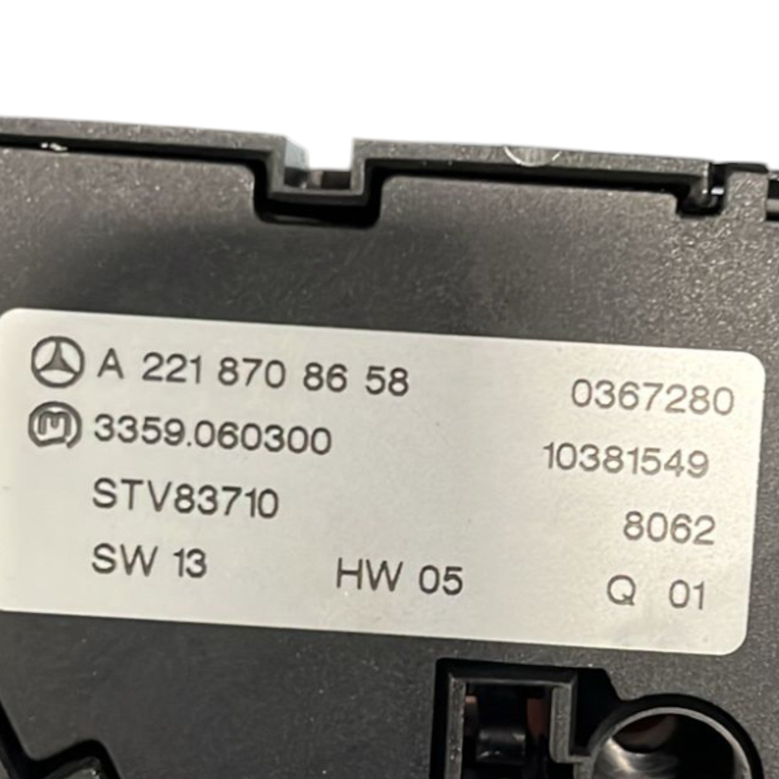 Multifunction Command For Left Front Seat Mercedes Benz S-Class code:A2218708658 (2005 > 2013) - F&P CRASH SRLS - Used Parts