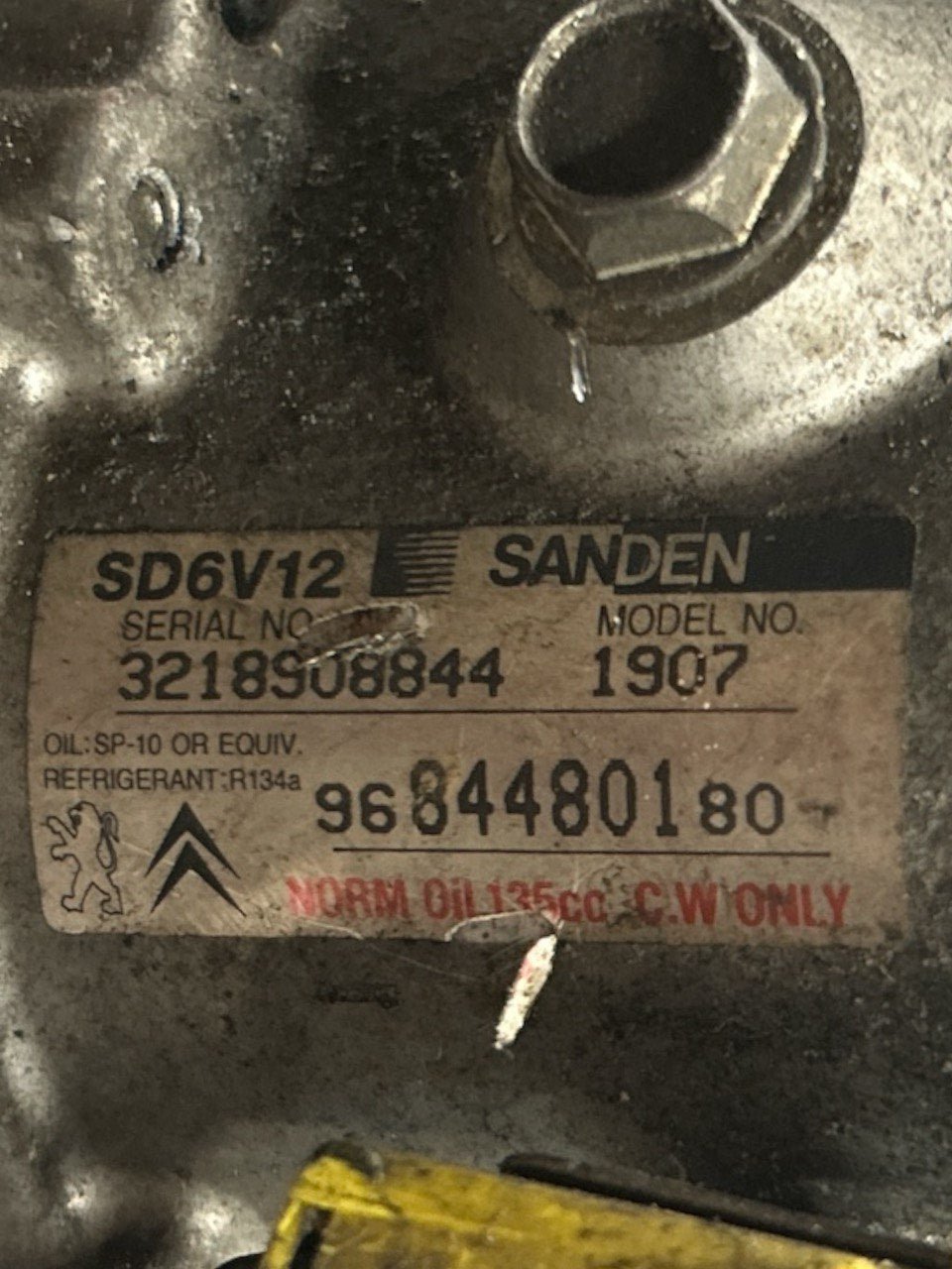 Air Conditioning Compressor Citroen Xsara Picasso 1.6 Diesel code . 9684480180 (1999 > 2010) - F&P CRASH SRLS - Used Parts