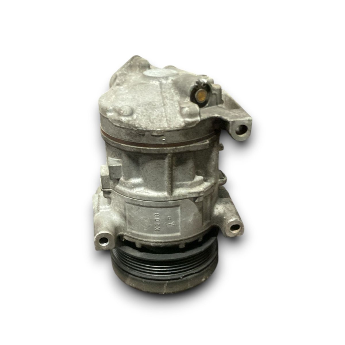 Air conditioning compressor fiat punto evo code . 55194880 1.4 gasoline (2012 >) - F&P CRASH SRL - Used Spare Parts