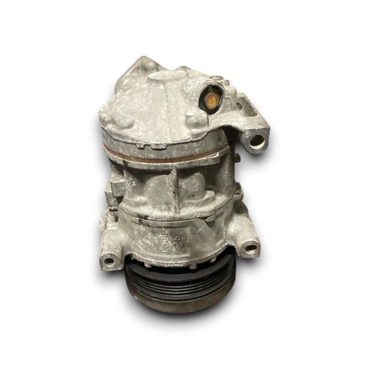 Air conditioning compressor fiat punto evo code . 55194880 1.4 petrol (2012 >) - F&P CRASH SRL - Used Parts