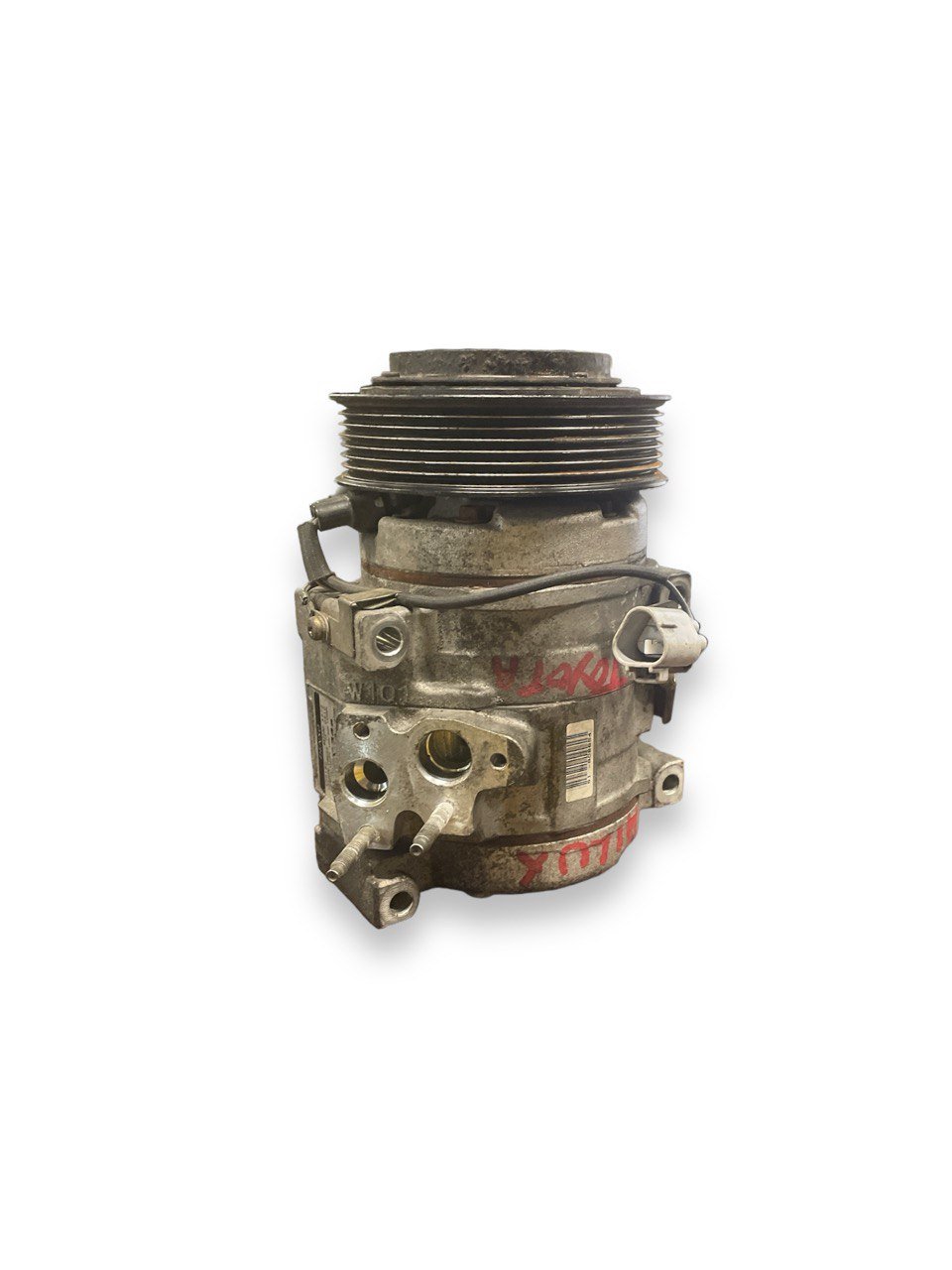 air conditioning compressor hilux toyota (2001 - 2005) code:447220 - 4472 - F&P CRASH SRLS - Used Parts