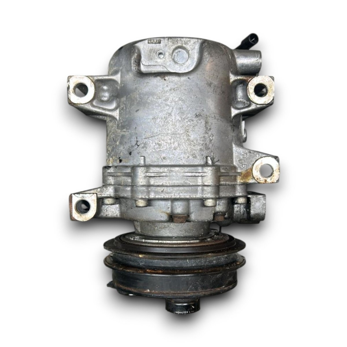 Compressore aria condizionata Isuzu D - Max 2.5 diesel (2002 > 2011) - F&P CRASH SRL - Ricambi Usati