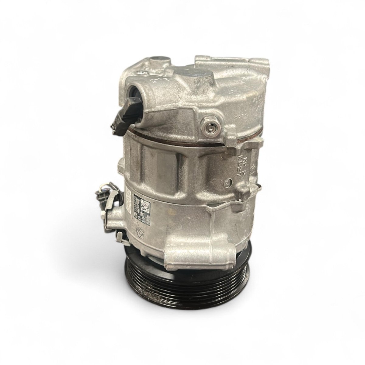 Maserati Grecale (M182) air conditioning compressor cod.50540132 2.0 hybrid (2022 > ) - F&P CRASH SRLS - Used Parts
