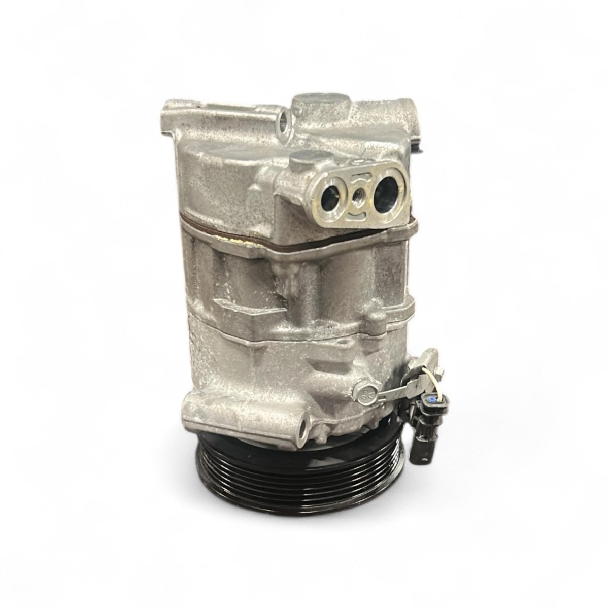 Maserati Grecale (M182) air conditioning compressor cod.50540132 2.0 hybrid (2022 > ) - F&P CRASH SRLS - Used Parts
