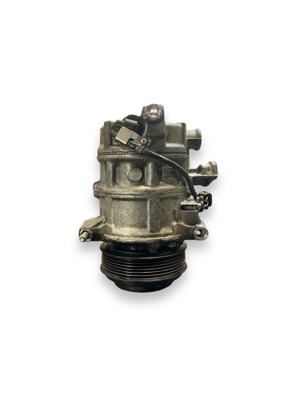 Compressore Aria Condizionata Mercedes - Benz Classe C W205 2.2 Diesel (2014 al 2021) cod.A0008303902 - F&P CRASH SRLS - Ricambi Usati