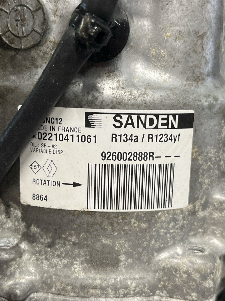 Compressore Aria Condizionata Nissan Juke F16 1.0 Benzina (2019>) cod: 926002888R - F&P CRASH SRLS - Ricambi Usati