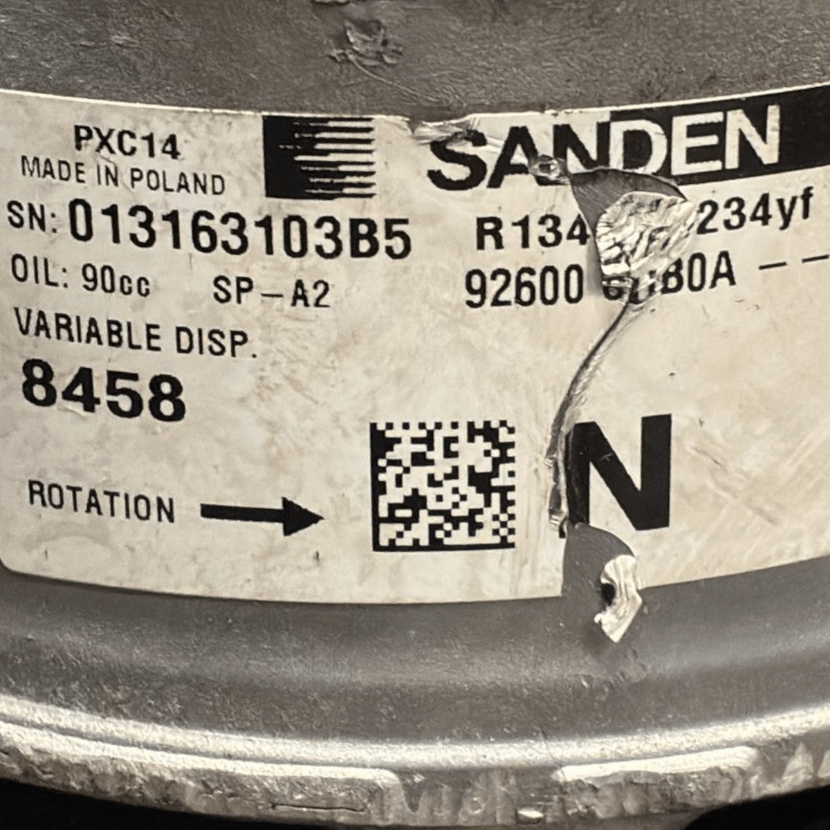 Compressore aria condizionata nissan qashqai j12 1.3 benzina cod : 926006UB0A (2021 ->) - F&P CRASH SRL - Ricambi Usati