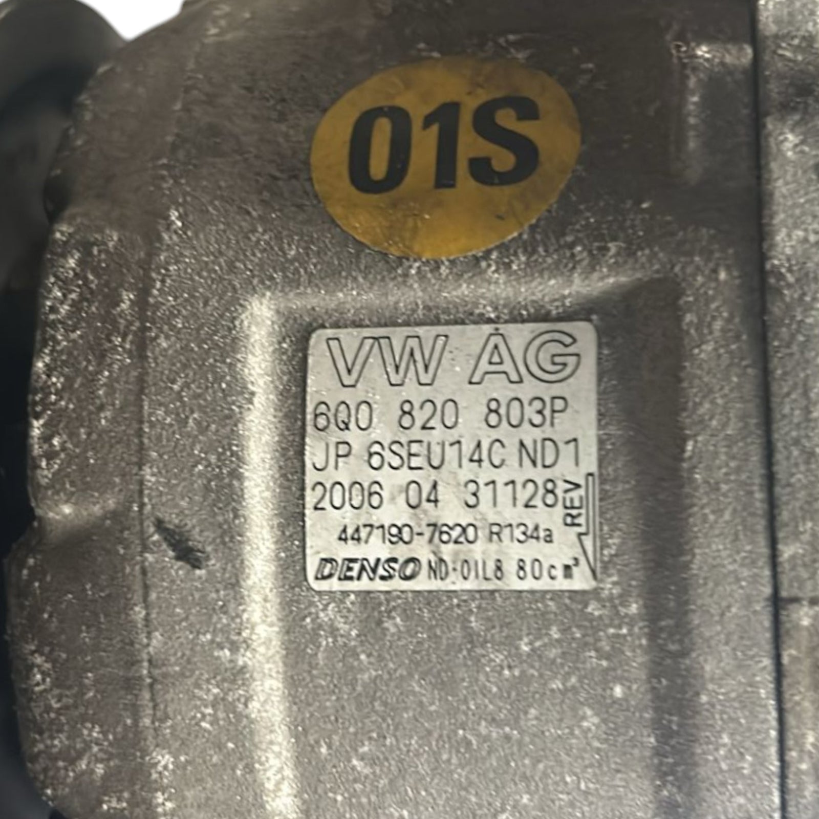 Air Conditioning Compressor Volkswagen Polo IV (9N) code 6Q0820803P 1.4 Diesel (2001 > 2009) - F&P CRASH SRLS - Used Parts