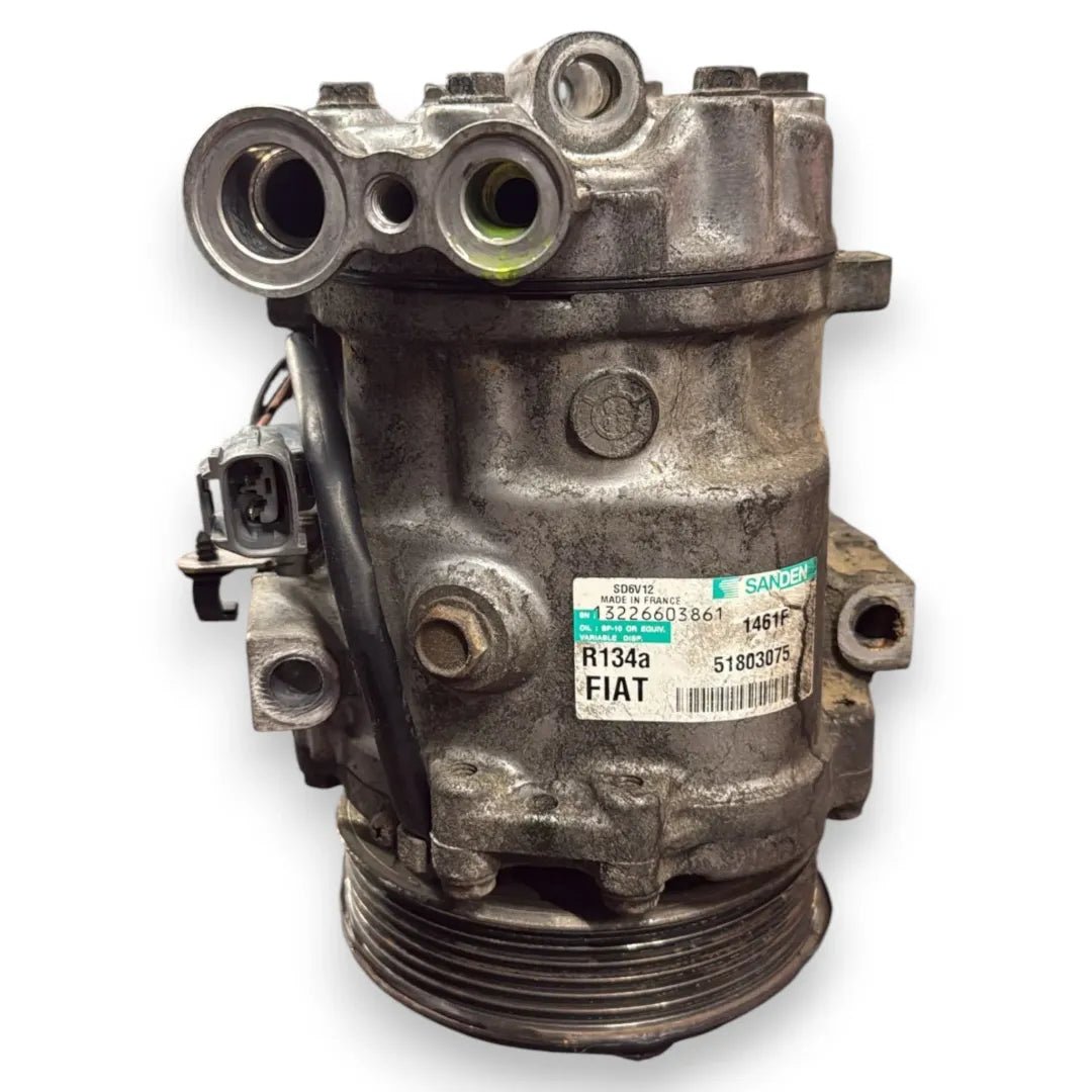 Dettaglio Compressore clima Fiat Grande Punto 2005–2008 OEM 71724813 - foto 2