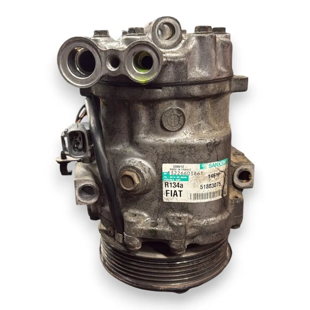 Dettaglio Compressore clima Fiat Grande Punto 2005–2008 OEM 71724813 - foto 2