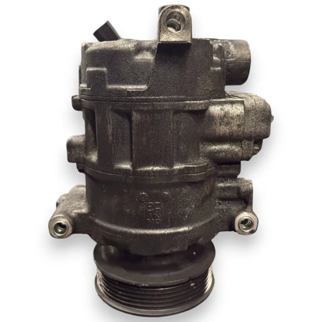 Dettaglio Compressore clima SEAT Ibiza 2001–2009 OEM 6Q0820803J - foto 2