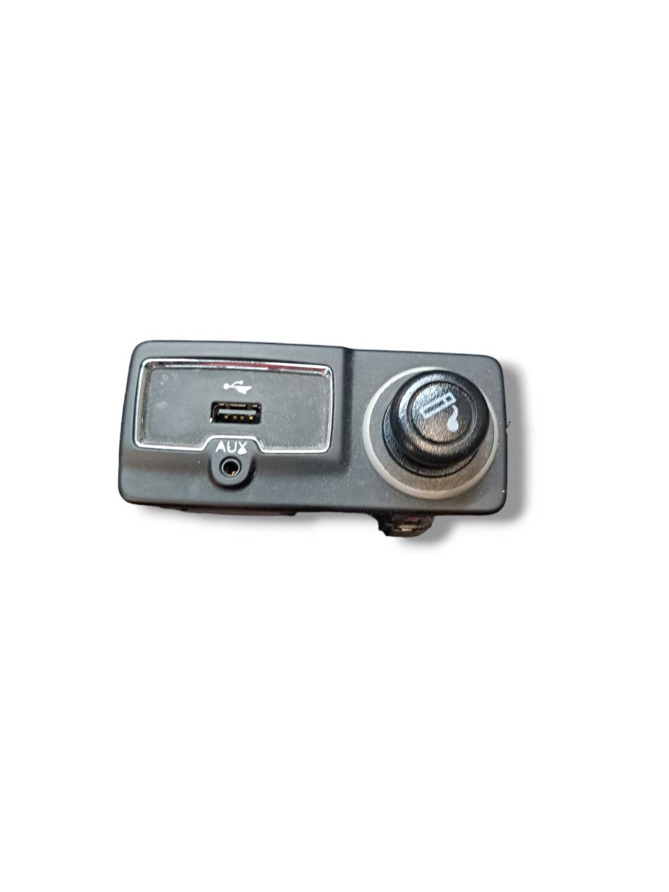 USB / AUX / 12V Cigarette Lighter Socket Connector Jeep Renegade (2018>) COD:735604054 - F&P CRASH SRLS - Used Parts