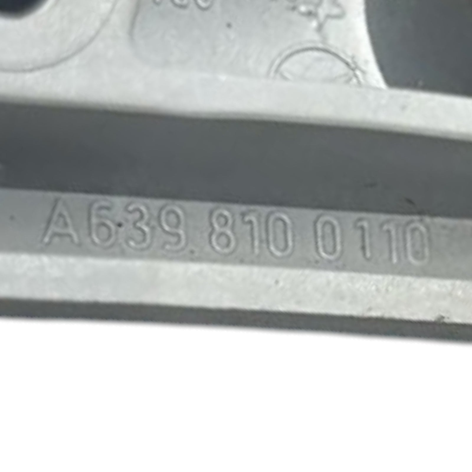 Coppia Alette Parasole Mercedes Benz Viano (W639) cod.A6398100110 (2003 > 2013) cod.A6398100010 - F&P CRASH SRLS - Ricambi Usati