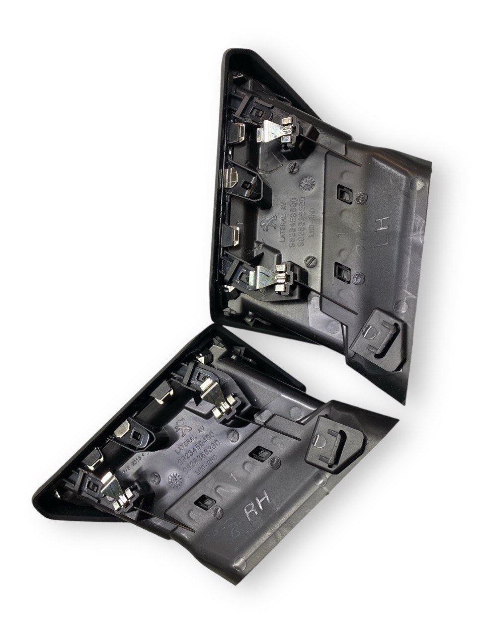 Coppia bocchette aria anteriori con LED Peugeot 2008 ( 2020 ) cod. 9828368380 / 580 - F&P CRASH SRLS - Ricambi Usati