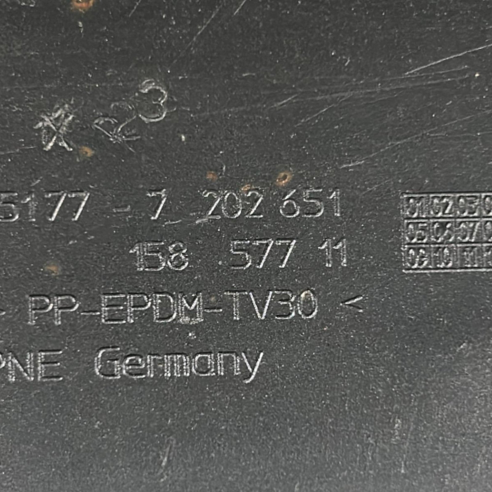 Coppia Minigonne Nere BMW Serie 3 (E90) Berlina cod.7202652 (2005 > 2013) cod.7202651 - F&P CRASH SRLS - Ricambi Usati