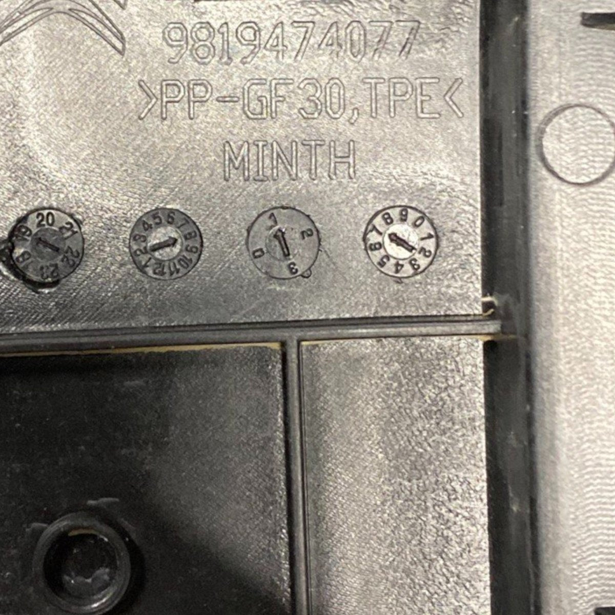 Cornice montante posteriore destro (dx) citroen c5 aircross (2017 - ) Cod: 9819474077 - F&P CRASH SRLS - Ricambi Usati