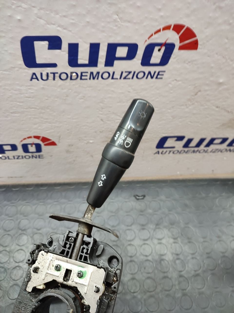 Steering column switches Ssangyong Korando I (1998) - F&P CRASH SRLS - Used Parts