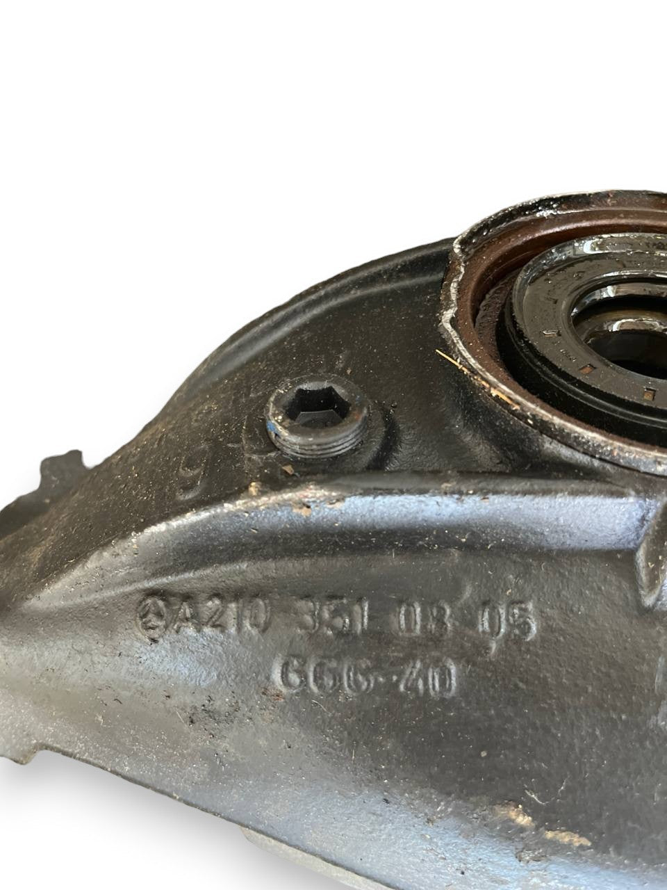 Rear Differential Mercedes - Benz Class C W203 2.2 Diesel Code: A2103510805 (2000 - 2007) - F&P CRASH SRLS - Used Parts