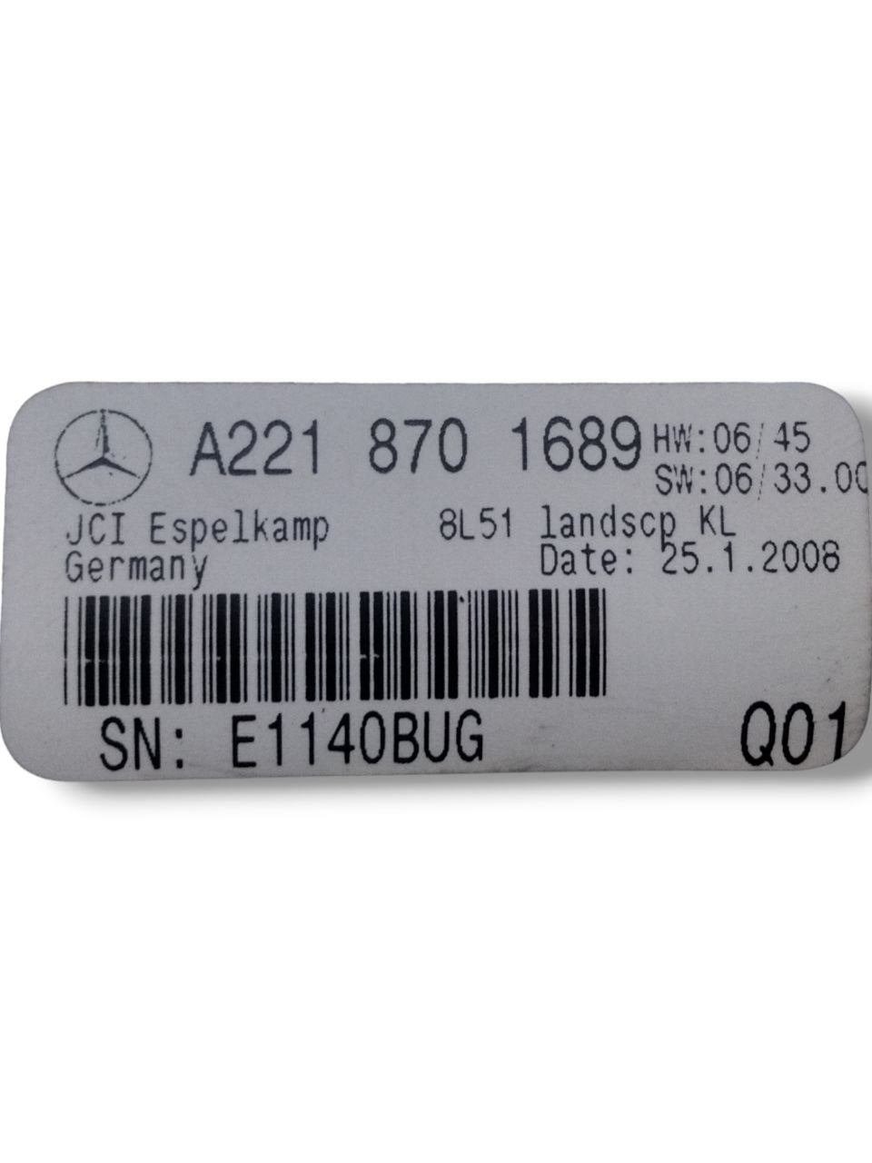 Display / Headrest Screen right / left Mercedes S-Class W221 (2005-2013) code A2218701689 - F&P CRASH SRLS - Used Parts