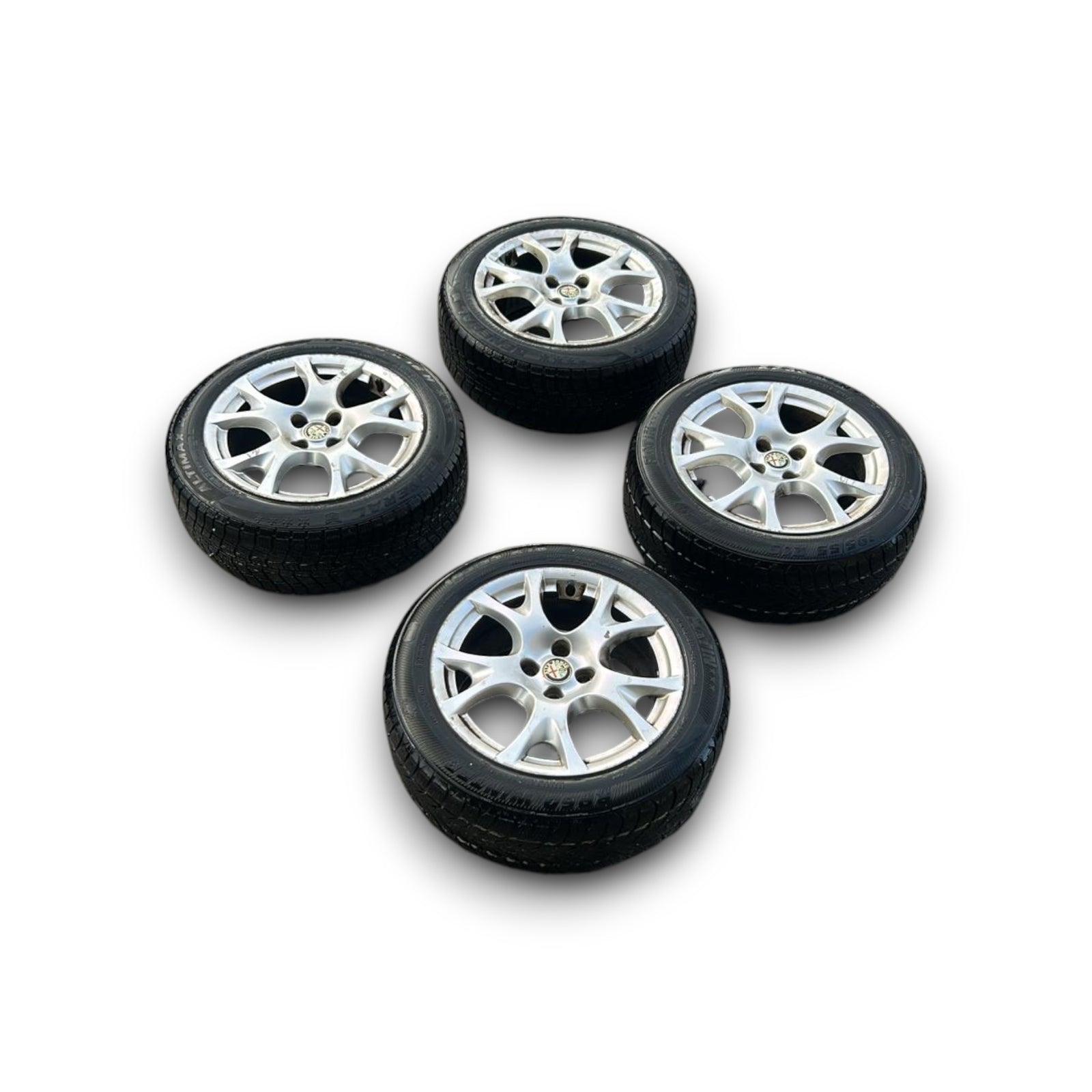 Ensemble de 4 jantes en alliage Alfa Romeo Mito cod.156089365 (4 trous / 195 / 55 r16) (2008 > 2018)