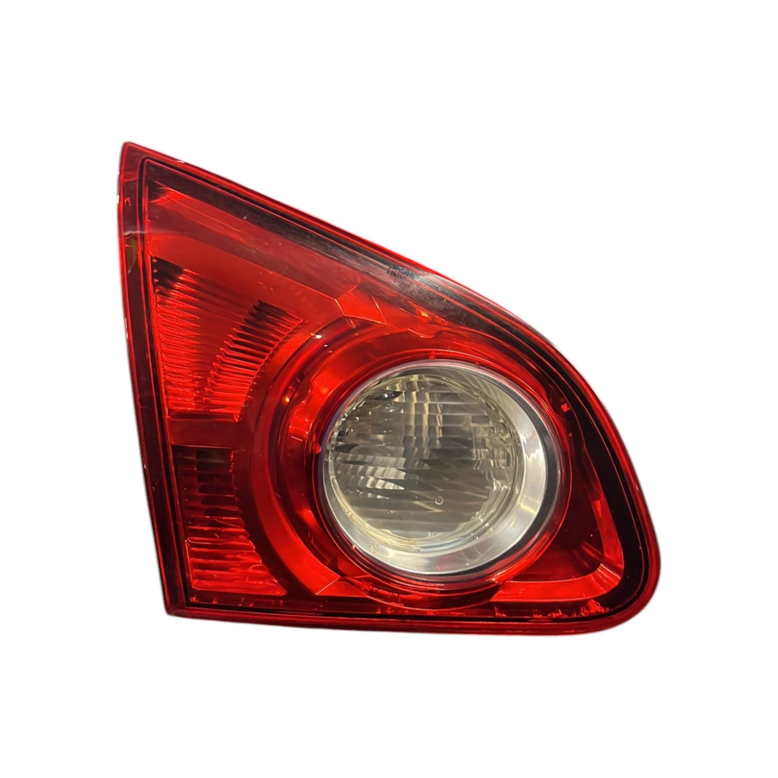 Fanale Interno Posteriore Sinistro Alogeno Nissan Qashqai J10 cod:89071063 (2006 >2014) - F&P CRASH SRLS - Ricambi Usati