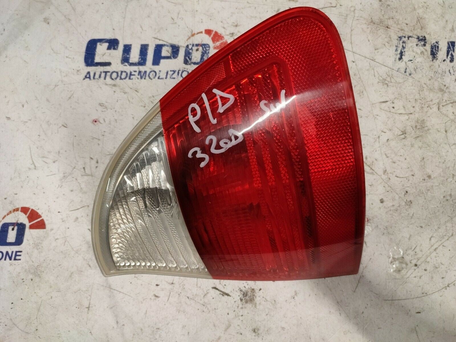 Right rear light exterior BMW Series 3 28678204 - F&P CRASH SRLS - Used Parts