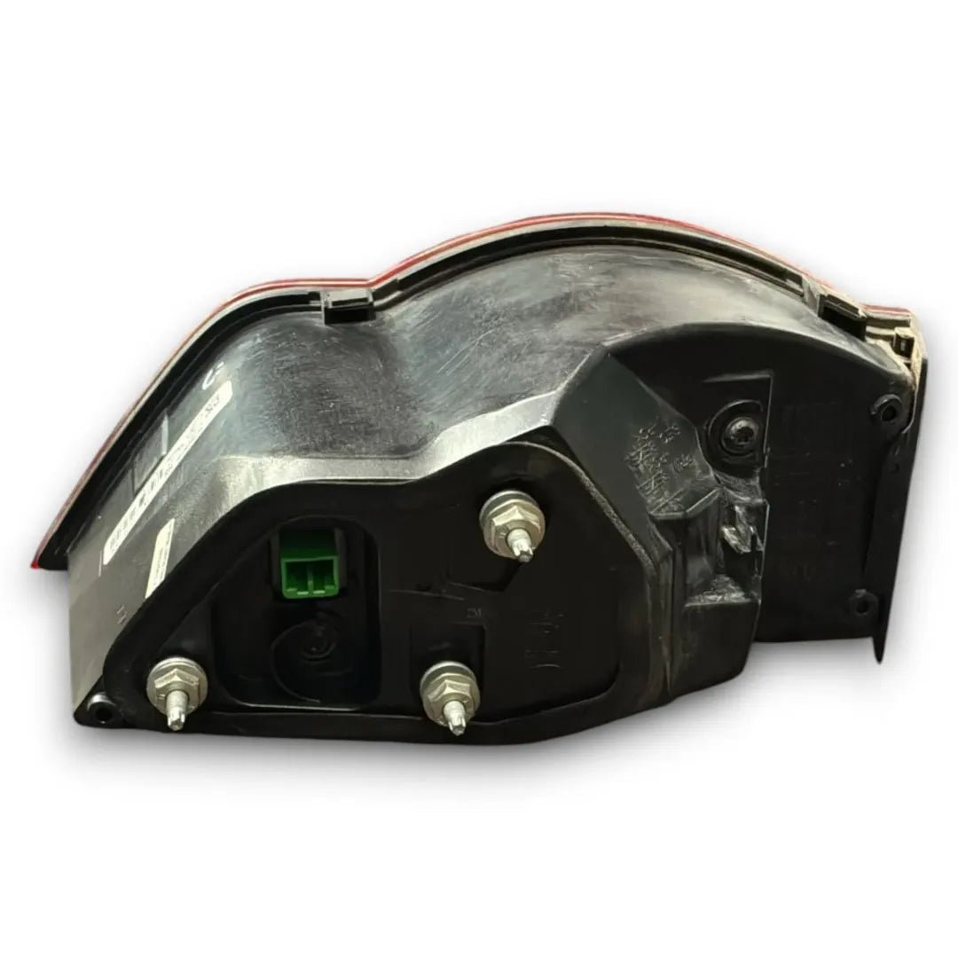 Fanale posteriore destro Jaguar F-PACE X761 cod. HK83-15K272-AA - F&P CRASH SRL - Ricambi Usati