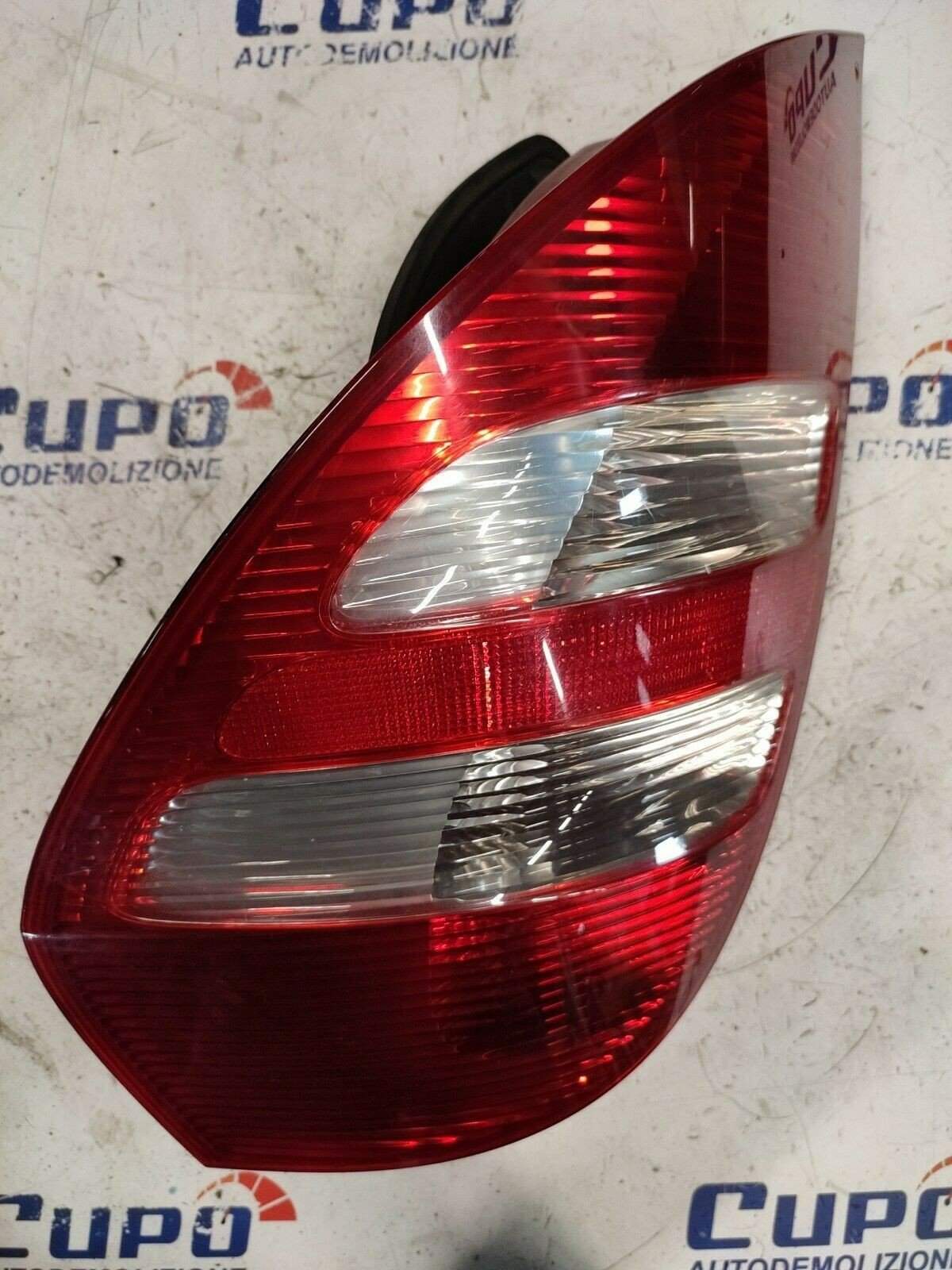 Right Rear Light Mercedes Class A 3330728004 - F&P CRASH SRLS - Used Parts
