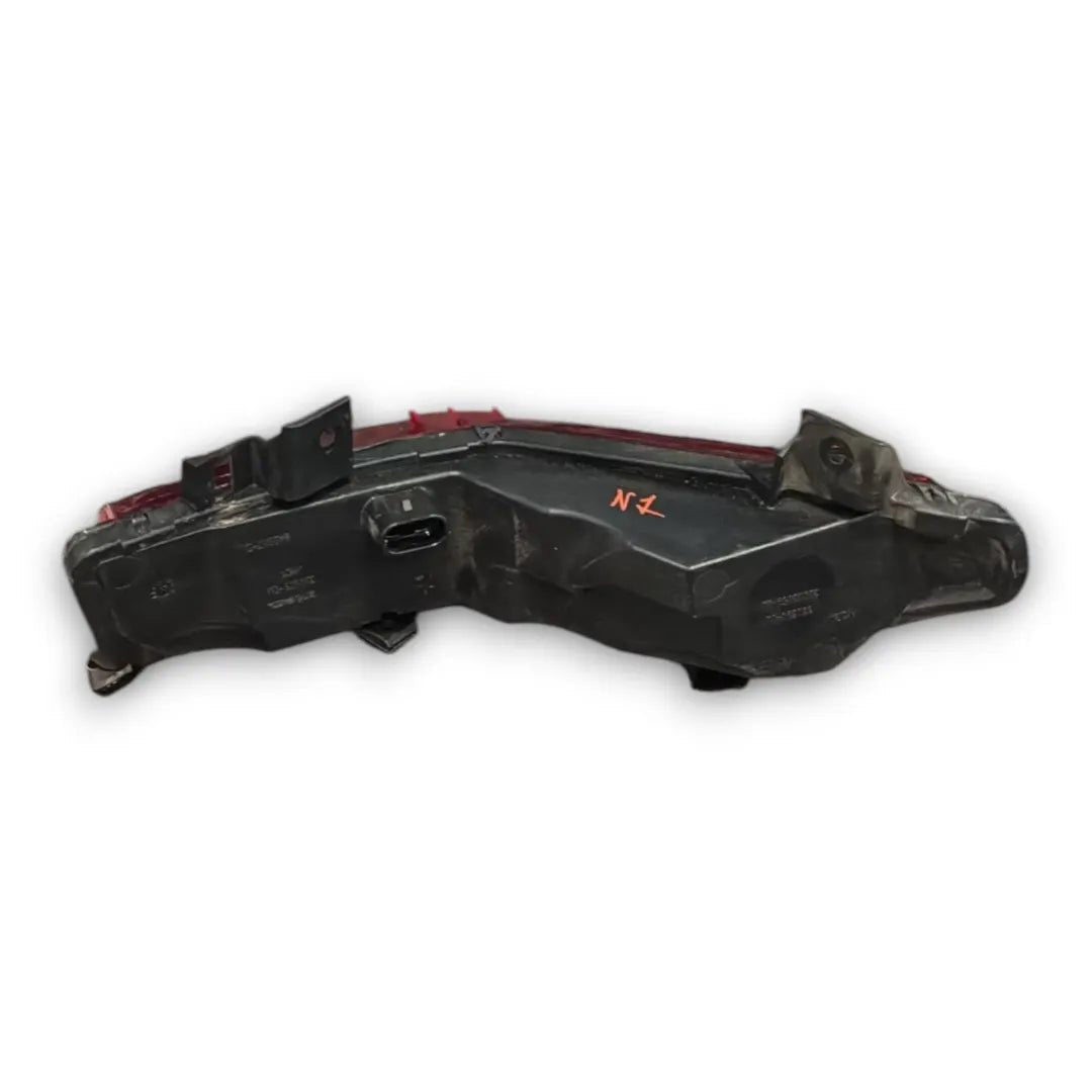 Dettaglio Fanale posteriore destro Piaggio MP3 300 2014–2017 OEM 2D000059 - foto 2