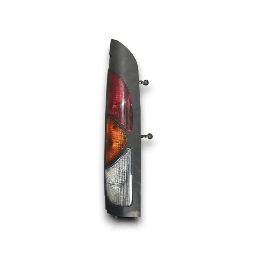 Fanale posteriore destro Renault Kangoo 1997–2003 OEM 8200103292