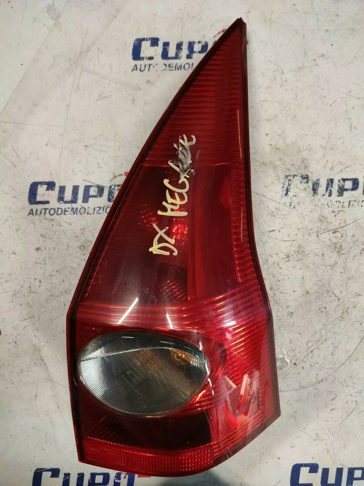 Right Rear Light Renault Megane 8200142683 964892-02 - F&P CRASH SRLS - Used Parts