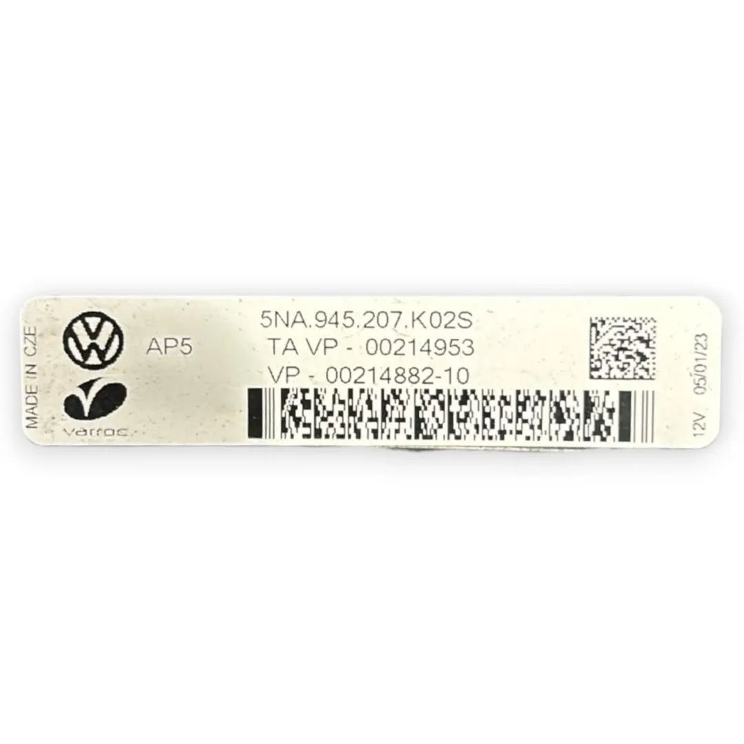 Fanale posteriore esterno sinistro Volkswagen Tiguan dal 2020 OEM 5NA945207J - F&P CRASH SRL - Ricambi Usati