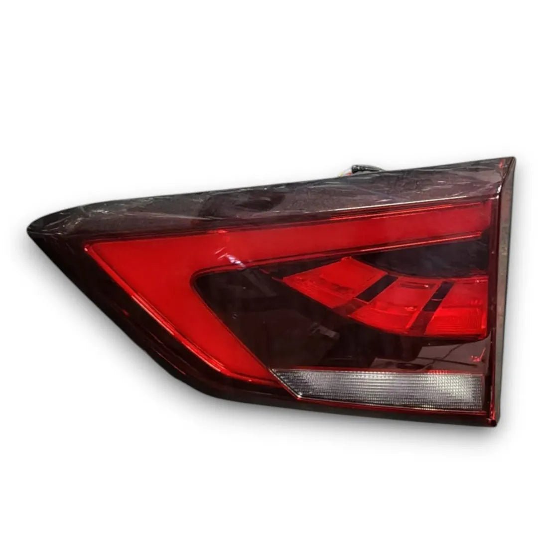 Fanale posteriore interno destro MG ZS 2021–2025 OEM 11275383 - F&P CRASH SRL - Ricambi Usati