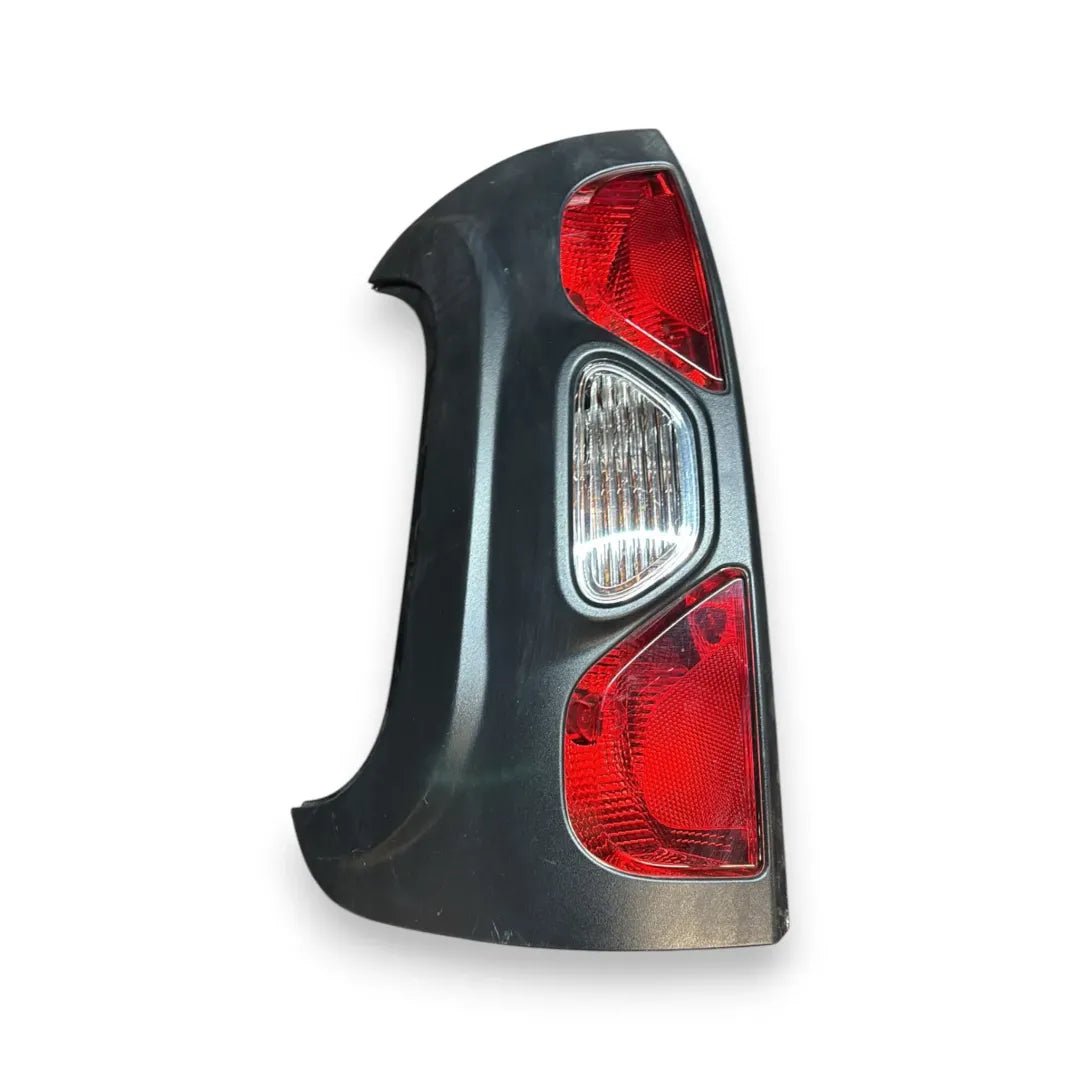 Fanale posteriore sinistro Fiat Panda III 2016–2022 OEM 52102352