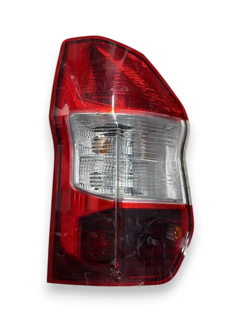 Fanale posteriore sinistro Ford Transit Courier 2018–2024 OEM 2069626