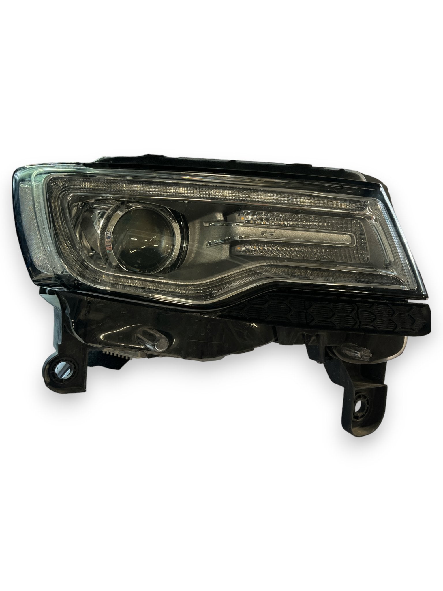 Front Right Bi-Xenon Headlight Jeep Grand Cherokee (2017) code: 55112926AD - F&P CRASH SRLS - Used Parts