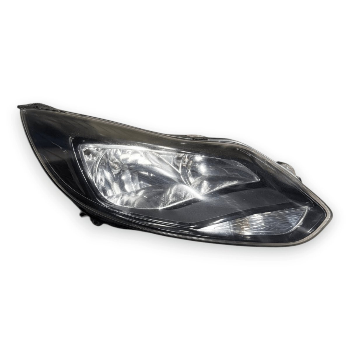 Faro / fanale anteriore destro (dx) Ford Focus III cod.BM51 - 13W029 (2011 - 2014) - F&P CRASH SRL - Ricambi Usati